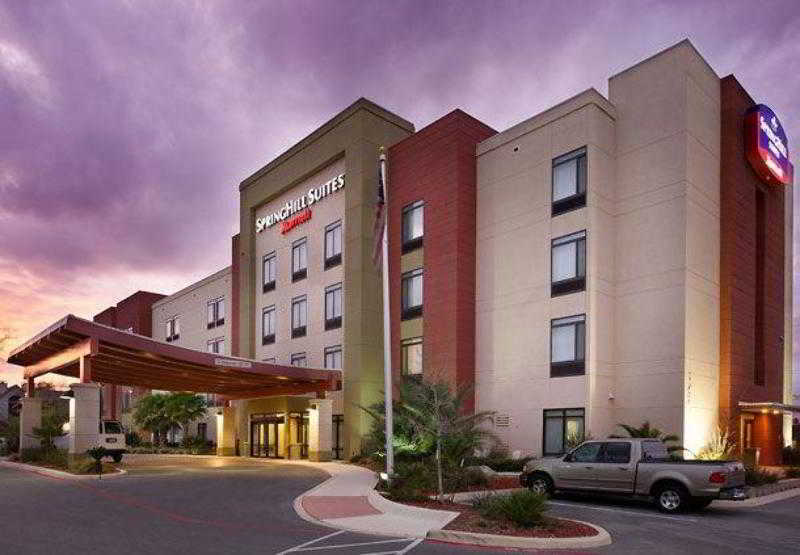 Hampton Inn & Suites San Antonio Northwest/Medical Center Exterior photo